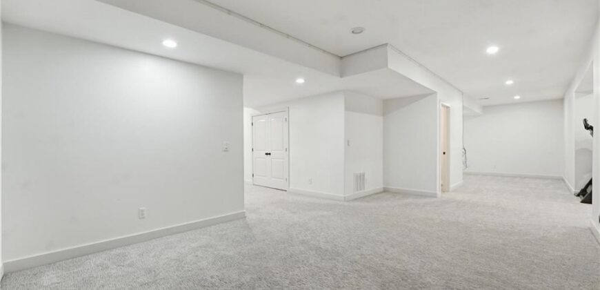 8050 NE 100th Terrace, Kansas City, MO 64157