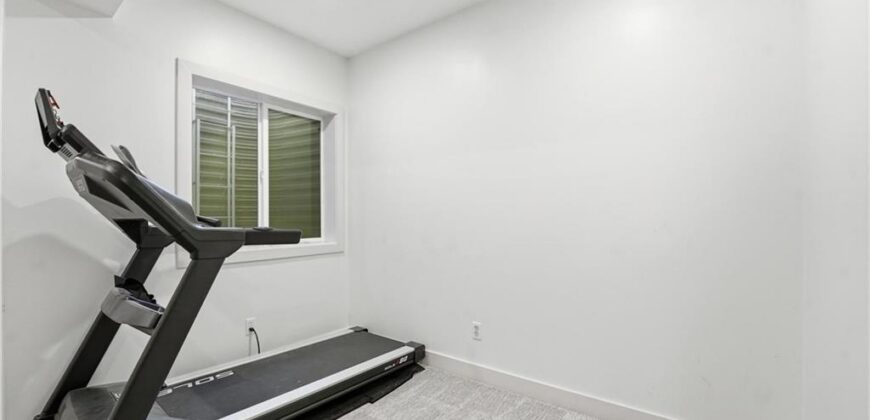 8050 NE 100th Terrace, Kansas City, MO 64157