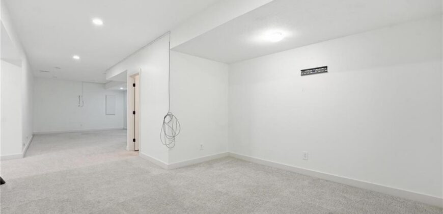 8050 NE 100th Terrace, Kansas City, MO 64157