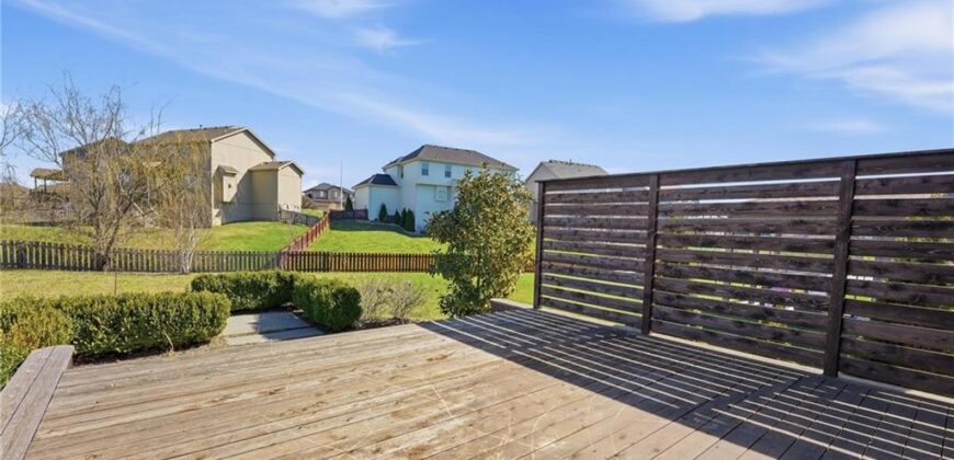 8050 NE 100th Terrace, Kansas City, MO 64157