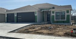 13755 NW 70th Street, Parkville, MO 64152