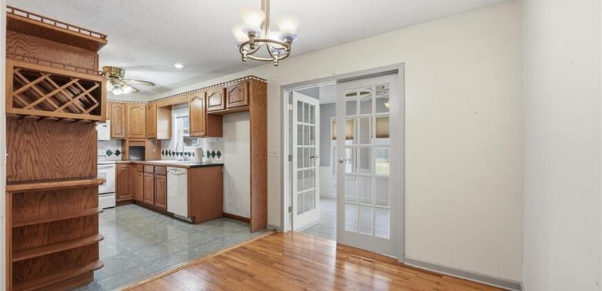 7806 NE 57th Street, Kansas City, MO 64119