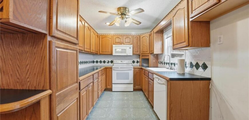 7806 NE 57th Street, Kansas City, MO 64119