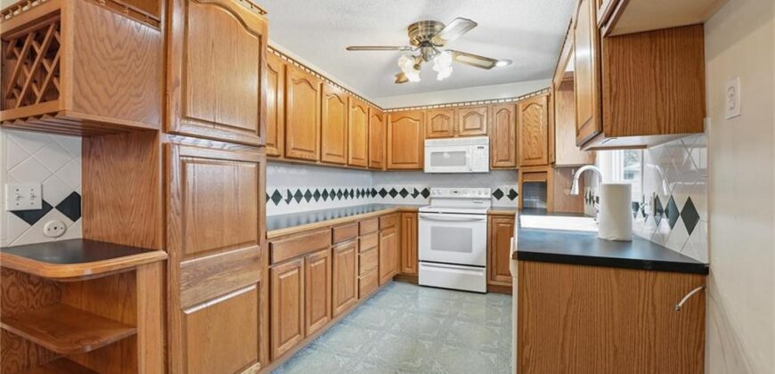 7806 NE 57th Street, Kansas City, MO 64119