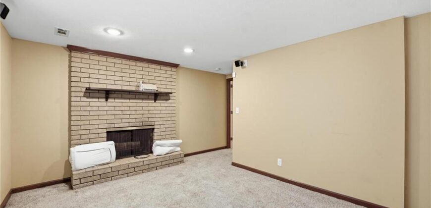 7806 NE 57th Street, Kansas City, MO 64119