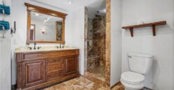 13319 Darlin Drive, Smithville, MO 64089