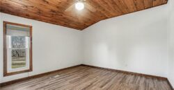 13319 Darlin Drive, Smithville, MO 64089