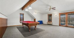 13319 Darlin Drive, Smithville, MO 64089