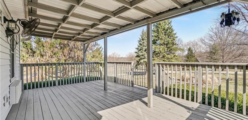 13319 Darlin Drive, Smithville, MO 64089