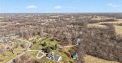 13319 Darlin Drive, Smithville, MO 64089