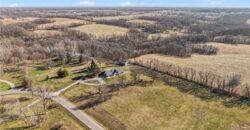 13319 Darlin Drive, Smithville, MO 64089