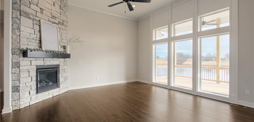 1027 Fir Lane, Liberty, MO 64068