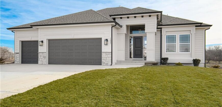 1027 Fir Lane, Liberty, MO 64068