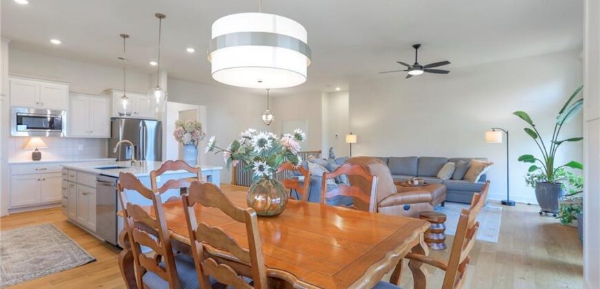 1820 Homestead Drive, Liberty, MO 64068