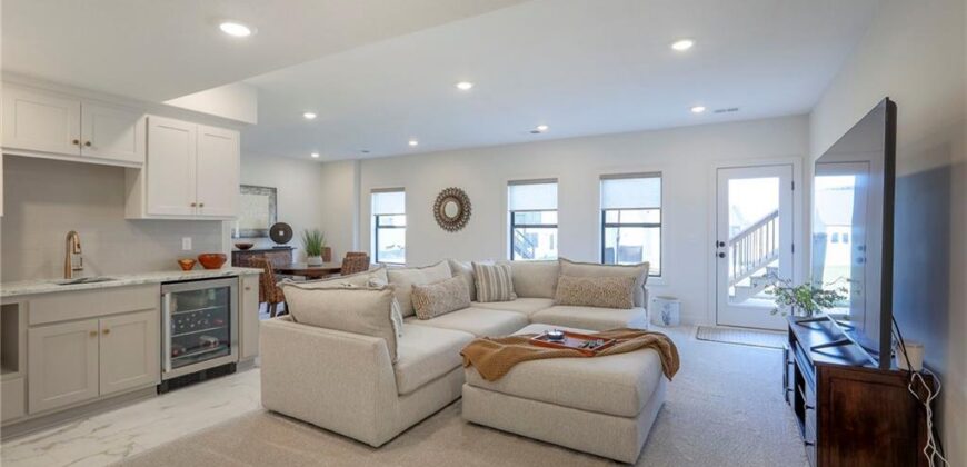 1820 Homestead Drive, Liberty, MO 64068