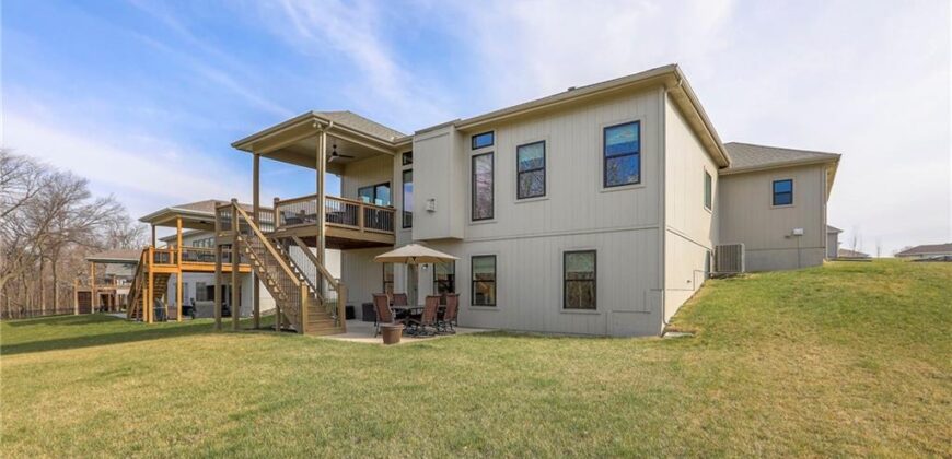 1820 Homestead Drive, Liberty, MO 64068