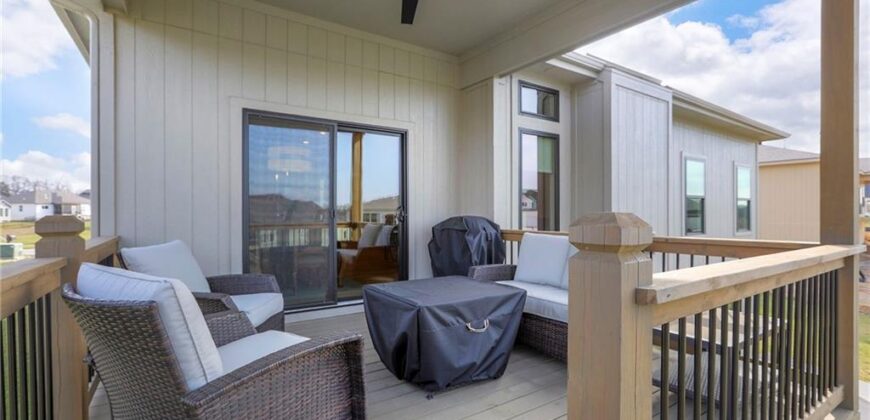 1820 Homestead Drive, Liberty, MO 64068