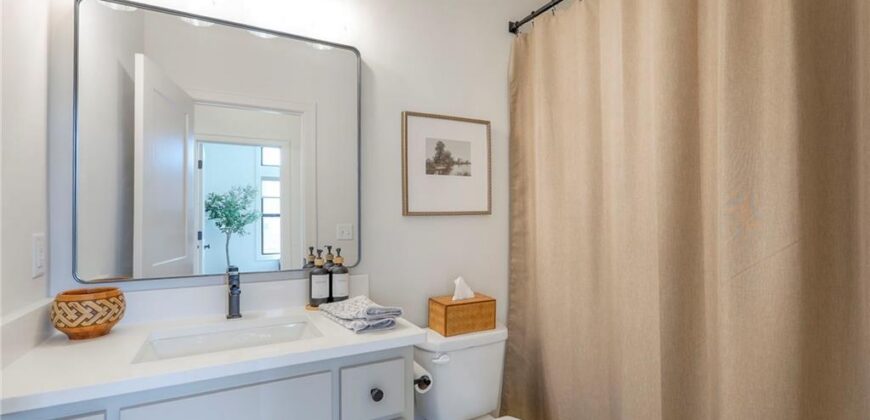 1820 Homestead Drive, Liberty, MO 64068