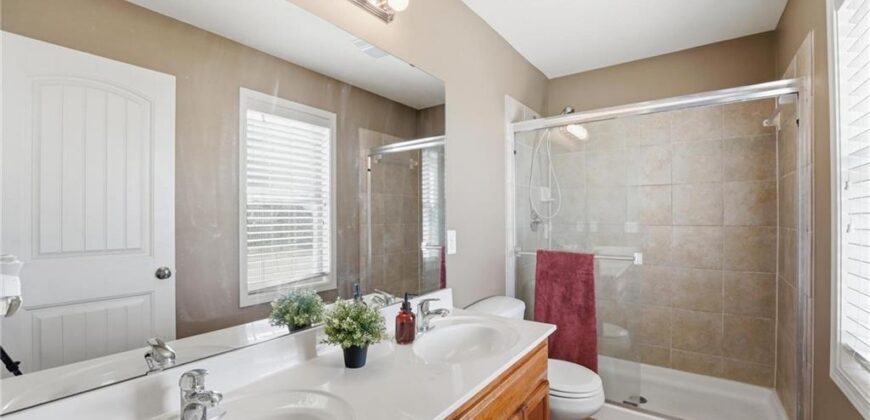 11207 N Summit Street, Kansas City, MO 64155