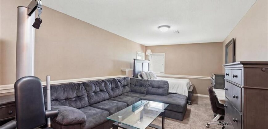 11207 N Summit Street, Kansas City, MO 64155