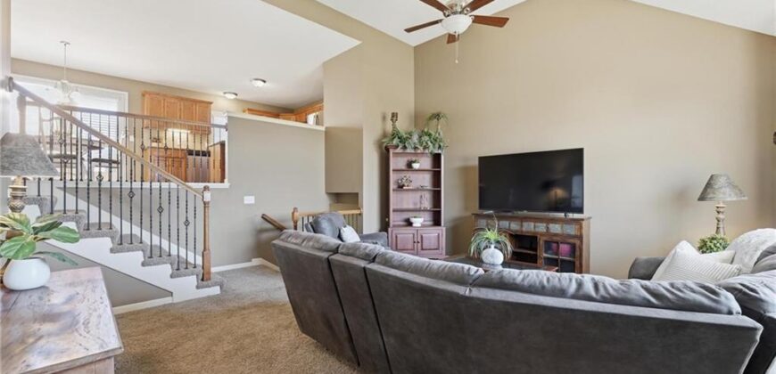 11207 N Summit Street, Kansas City, MO 64155