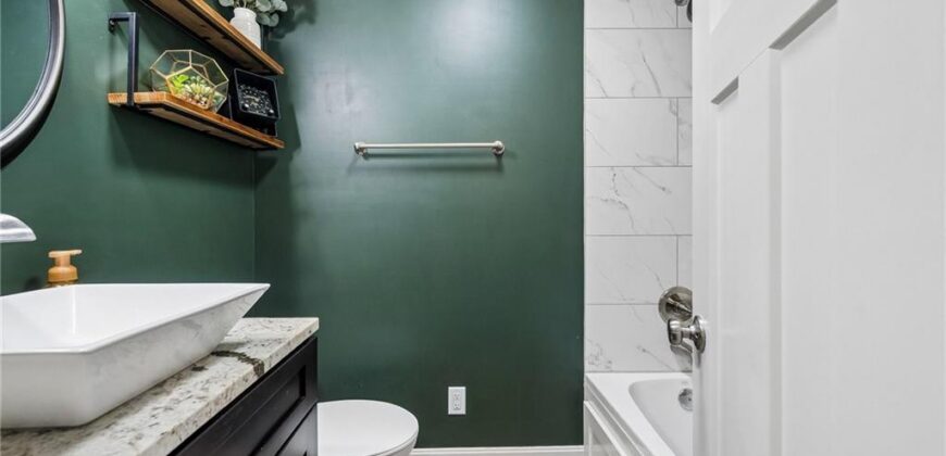 301 NW 179th Street, Smithville, MO 64089