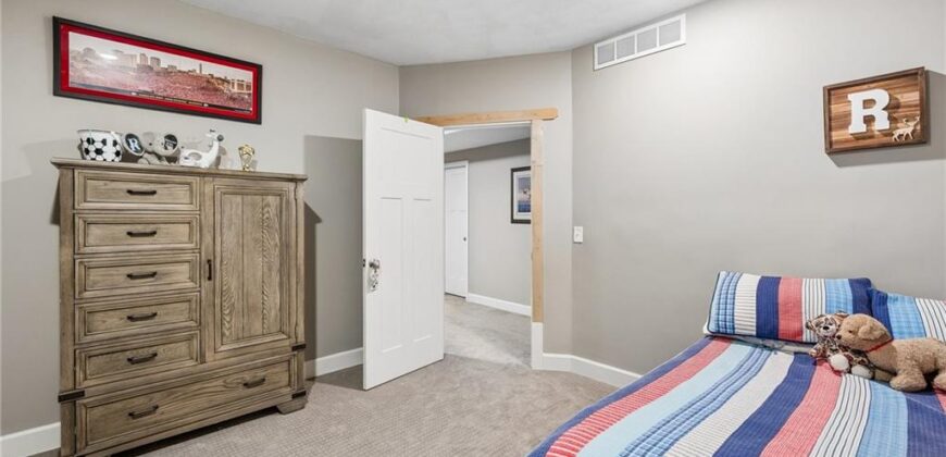301 NW 179th Street, Smithville, MO 64089