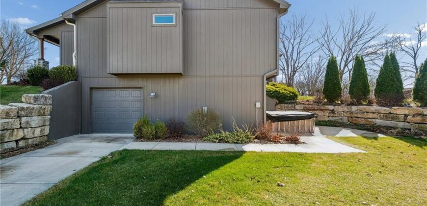 301 NW 179th Street, Smithville, MO 64089