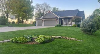 301 NW 179th Street, Smithville, MO 64089