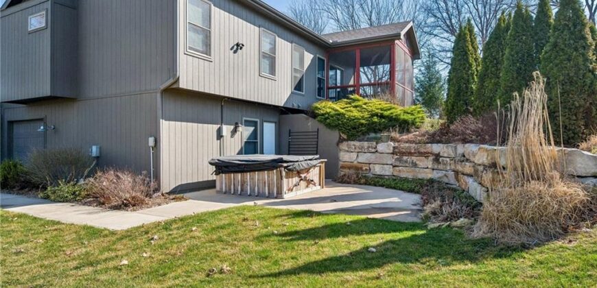 301 NW 179th Street, Smithville, MO 64089