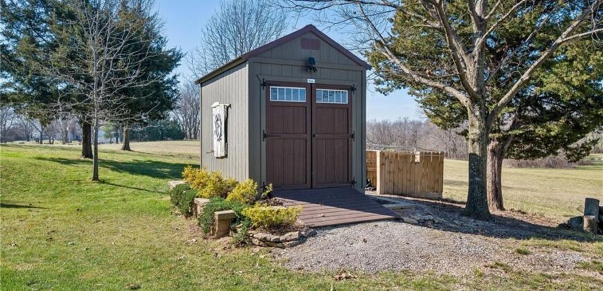 301 NW 179th Street, Smithville, MO 64089