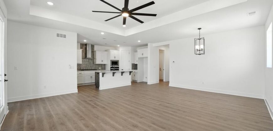 1717 NW 105th Terrace, Kansas City, MO 64155