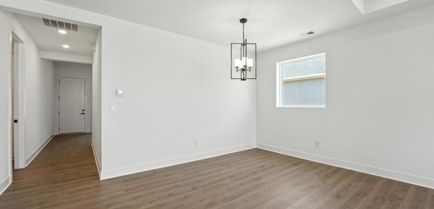 1717 NW 105th Terrace, Kansas City, MO 64155