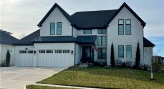 10126 N Kansas Court, Kansas City, MO 64155