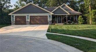 2144 Crooked Creek Drive, Kearney, MO 64060