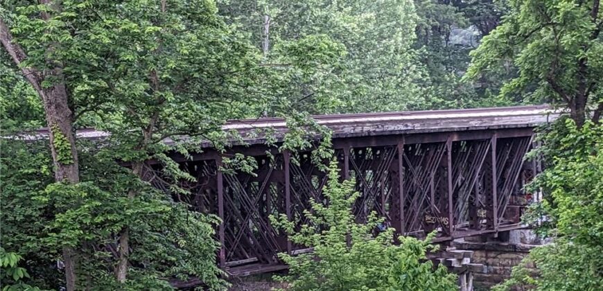 2144 Crooked Creek Drive, Kearney, MO 64060