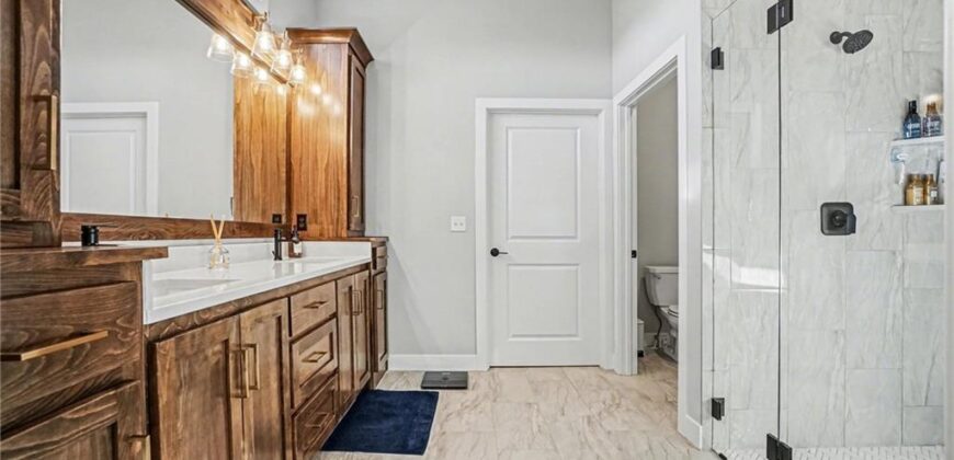 16590 NW 124 Street, Platte City, MO 64079