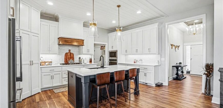 16590 NW 124 Street, Platte City, MO 64079