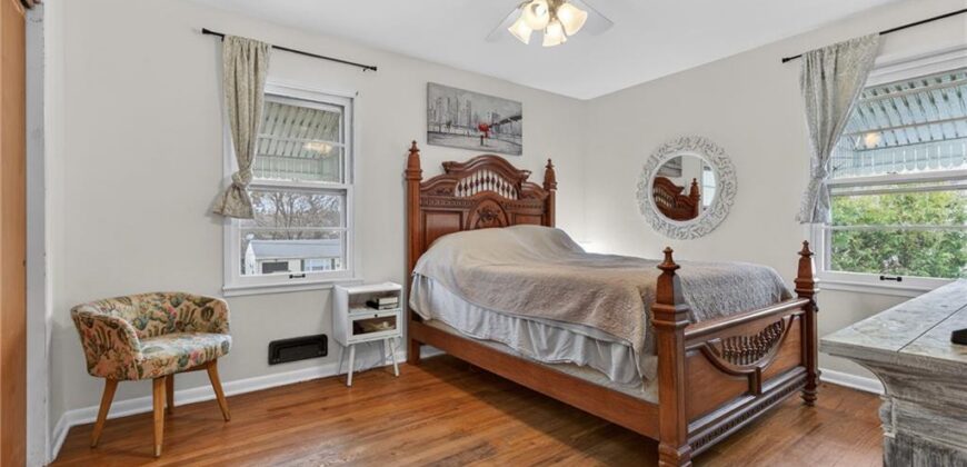 403 E PARK Avenue, Claycomo, MO 64119