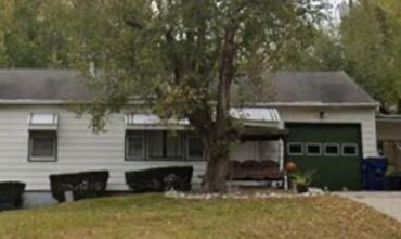 403 E PARK Avenue, Claycomo, MO 64119