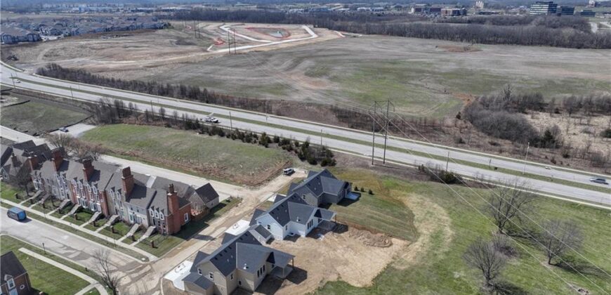 6410 NW 98th Street, Kansas City, MO 64153