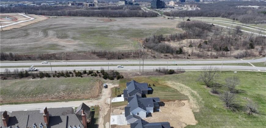 6410 NW 98th Street, Kansas City, MO 64153