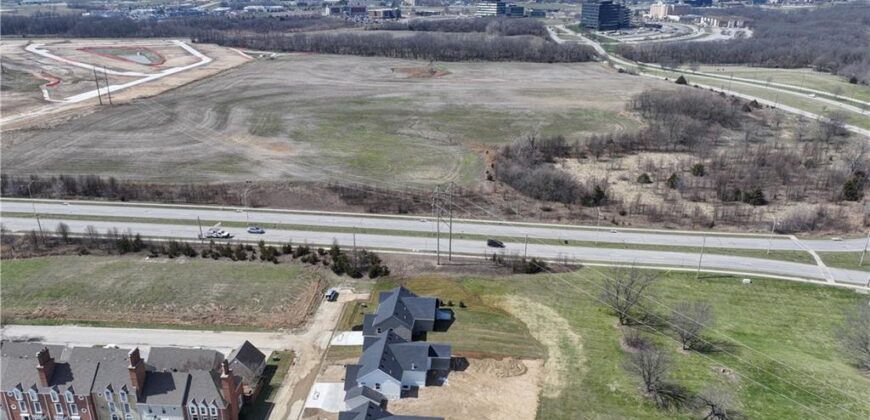 6410 NW 98th Street, Kansas City, MO 64153