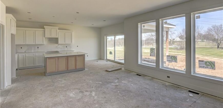 6410 NW 98th Street, Kansas City, MO 64153