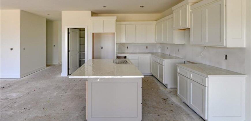 6410 NW 98th Street, Kansas City, MO 64153