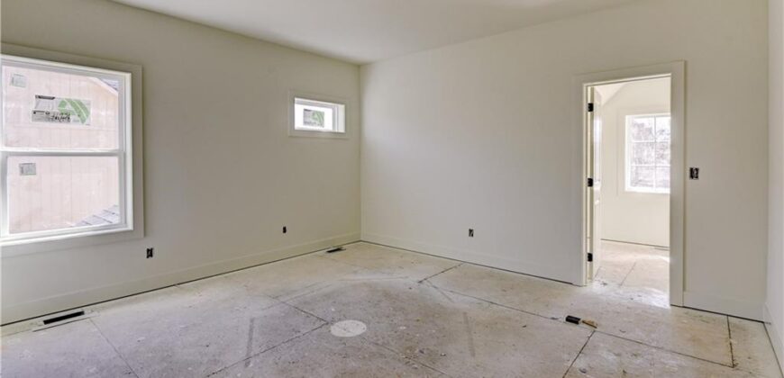 6410 NW 98th Street, Kansas City, MO 64153