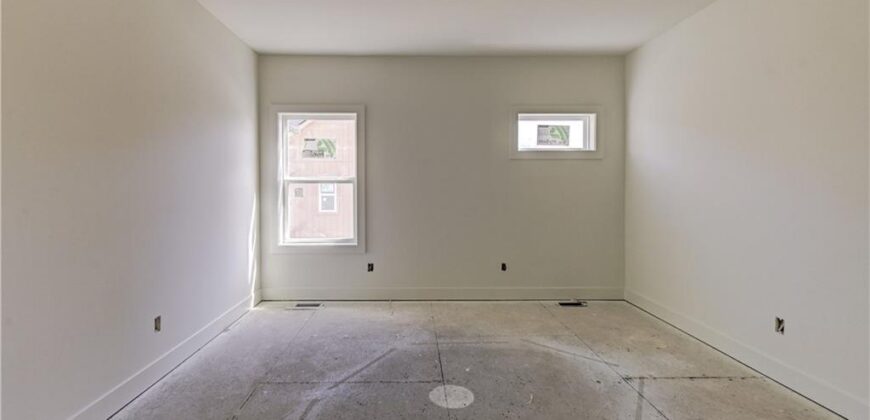 6410 NW 98th Street, Kansas City, MO 64153