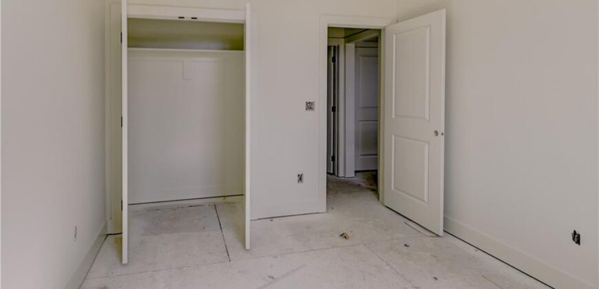 6410 NW 98th Street, Kansas City, MO 64153