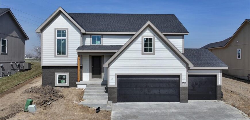 6410 NW 98th Street, Kansas City, MO 64153