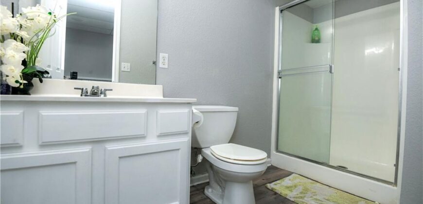 204 NW 114th Terrace, Kansas City, MO 64155